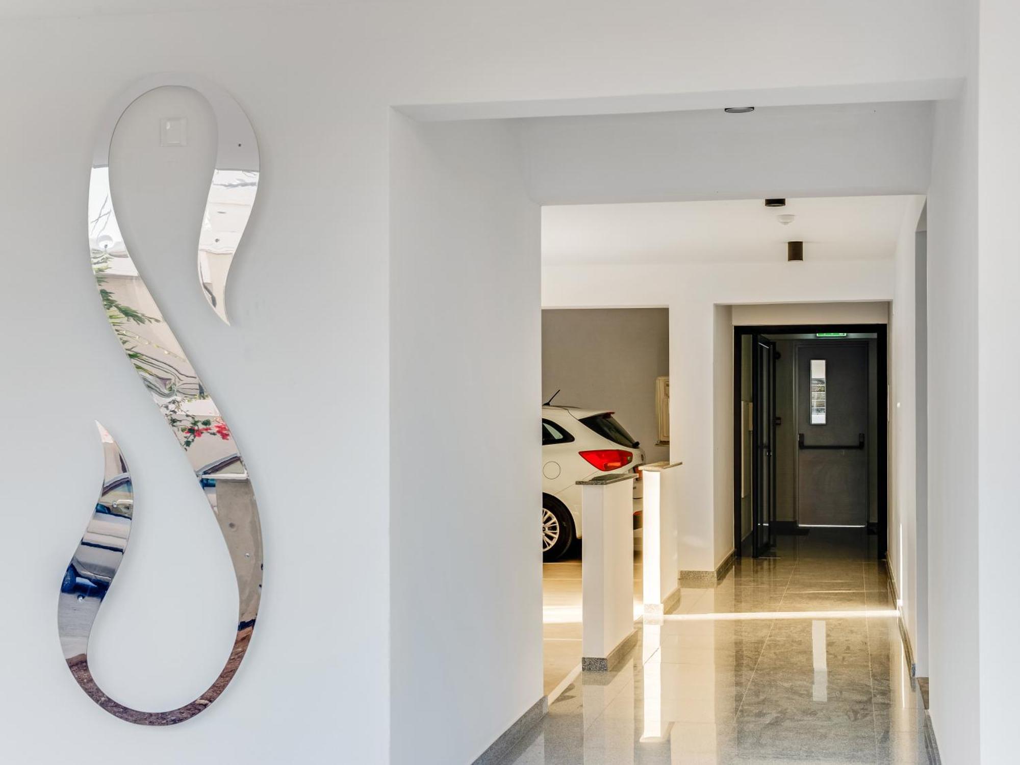 Sanders Crystal 1 Limassol Luaran gambar